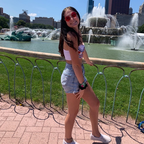 Meet your Posher, Devon - Picture 1 of 1